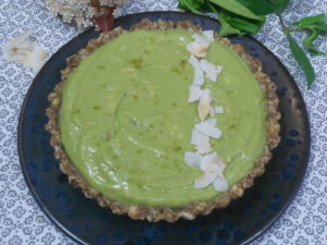 Tarte crue à l'avocat et au citron